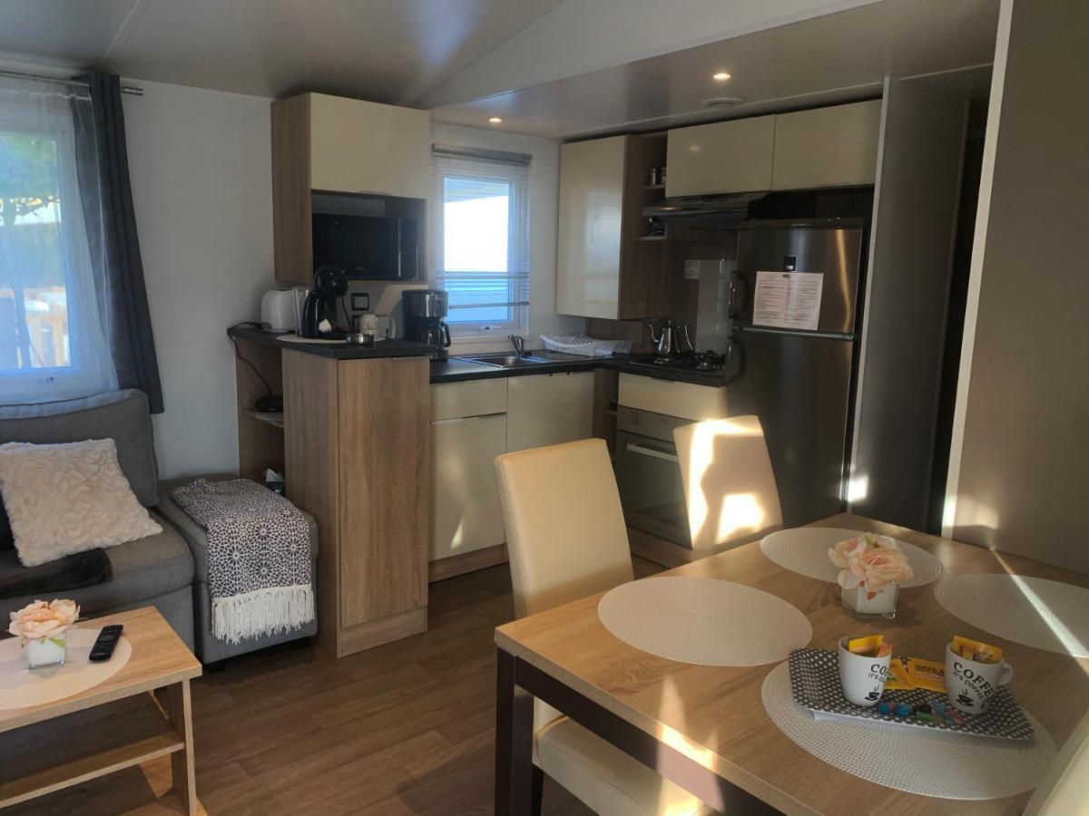 Mobil-Home 4 étoiles avec piscine proche de Blois Onzain Exterior foto