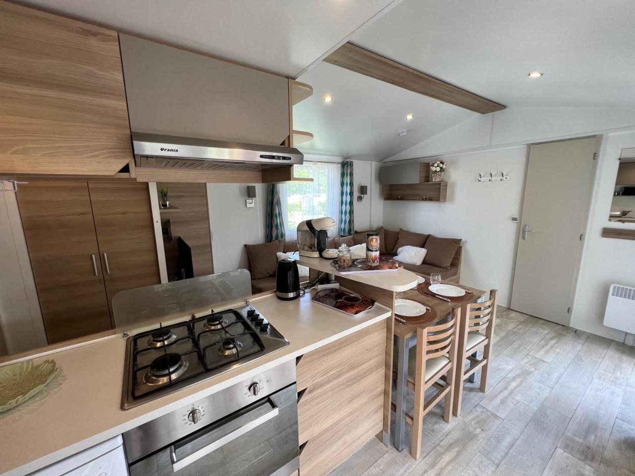 Mobil-Home 4 étoiles avec piscine proche de Blois Onzain Exterior foto