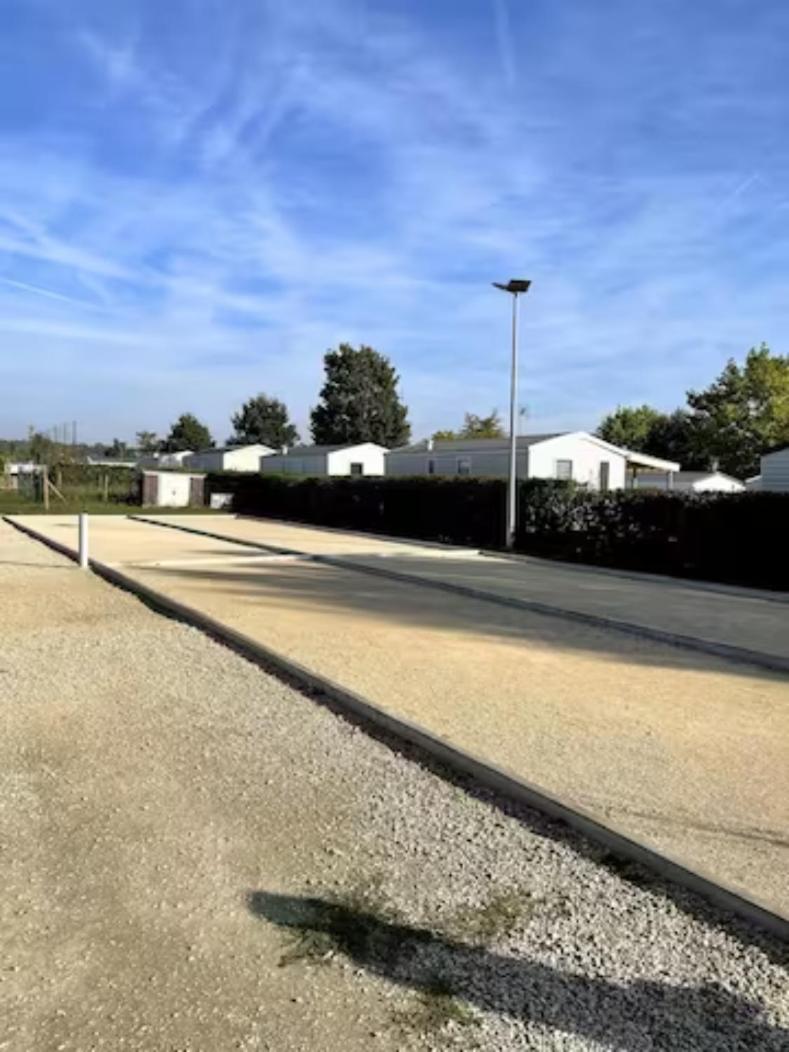 Mobil-Home 4 étoiles avec piscine proche de Blois Onzain Exterior foto